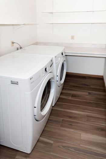 Washer / dryer in unit